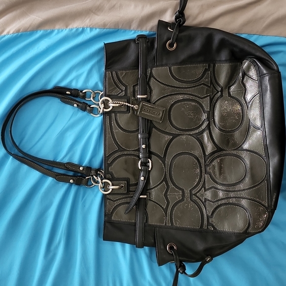 Coach Handbags - Coach leather bag